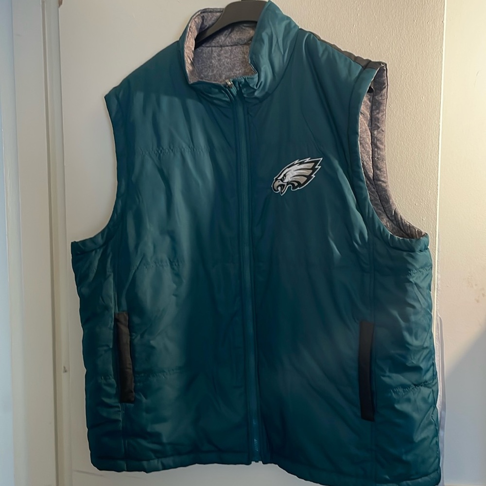Eagles reversible vest